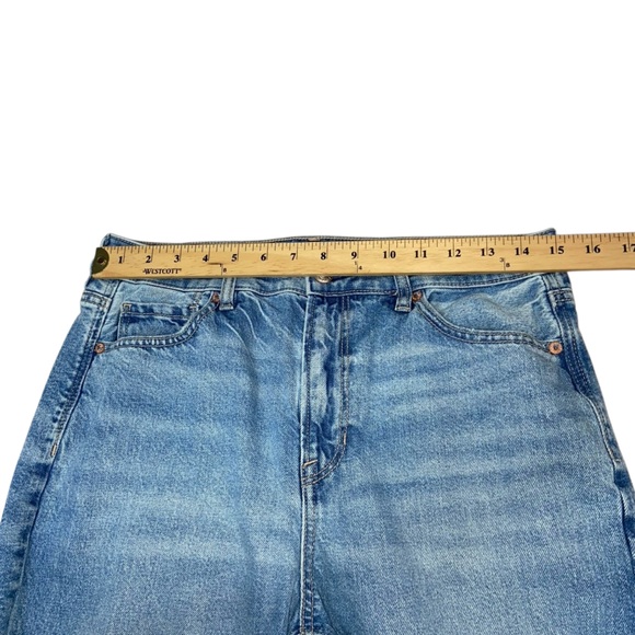 American Eagle (30x27) Strigid Distressed High Rise Mom Jeans - Women’s 10 - Picture 3 of 13